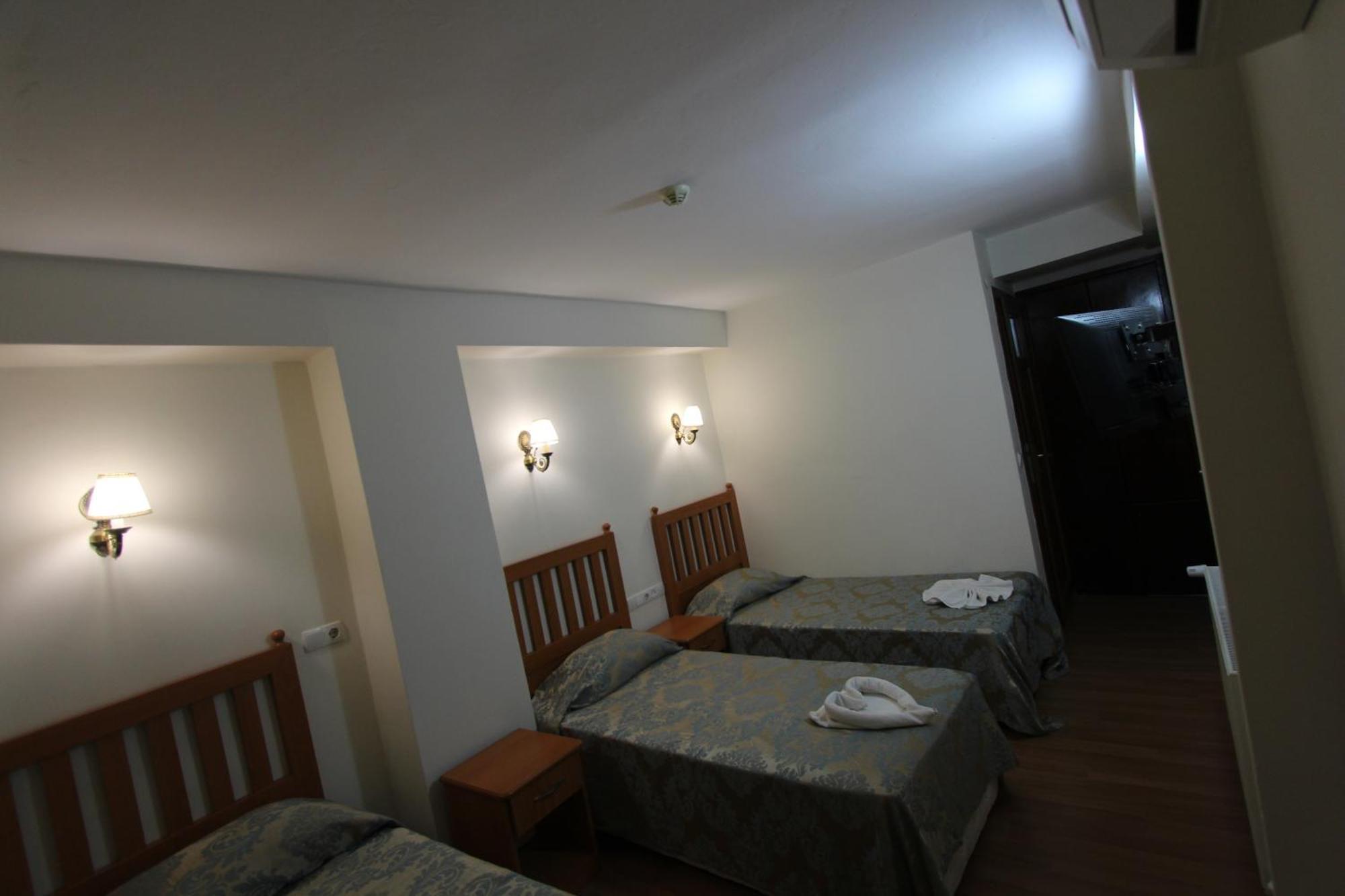 Hotel Ave Maria Сельчук Номер фото