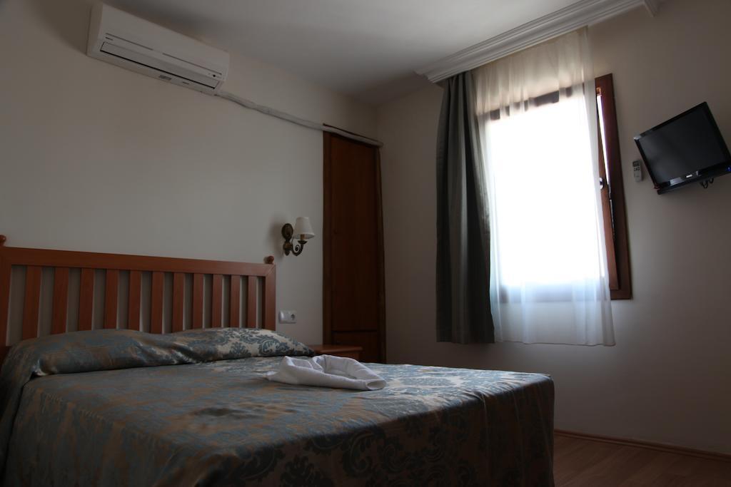 Hotel Ave Maria Сельчук Номер фото